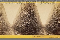 Stereografico del Bloomer Cut, in direzione Ovest. Le pareti sono alte quasi 20 metri.